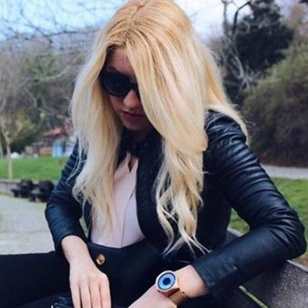''JELIBONNİK'' BLOGGER DERYA BOZKURT TERCİHİ COOL WATCH TUNÇKOL OLDU