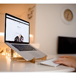 Kişiye Özel - Ahşap İpad ve Laptop Sehpası