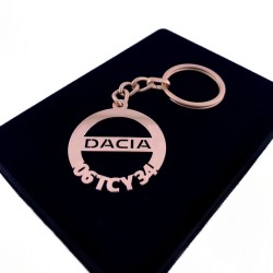 Kişiye Özel - Metal Dacia - Rose Plaka Anahtarlık Gerçek Altın Kaplama
