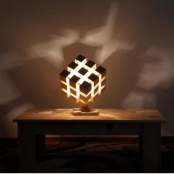 Kişiye Özel - Ahşap Tasarım Cubic Masaüstü Lamba