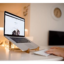 Kişiye Özel - Ahşap İpad ve Laptop Sehpası